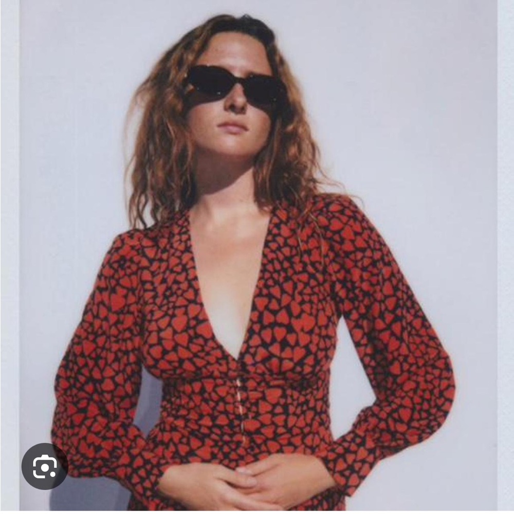 Realisation heart blouse — never worn - Picture 4 of 4